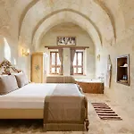 Hotel House 1938 Special Cave *