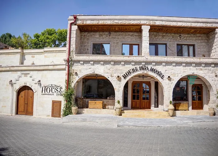 Hotel House 1938 Special Cave *